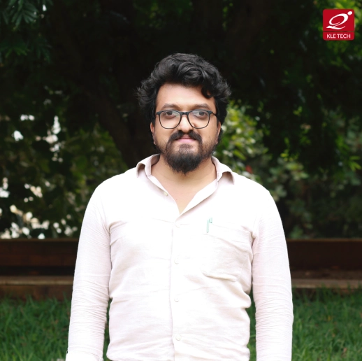 Naveen Chikavrayanar  